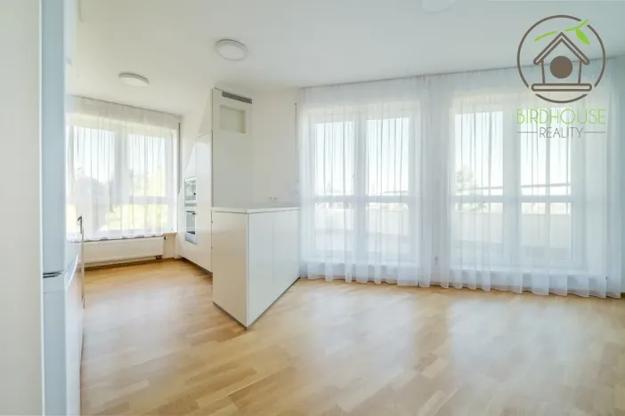 Prodej bytu 3+1, Praha - Suchdol, Brandejsovo náměstí, 116 m2