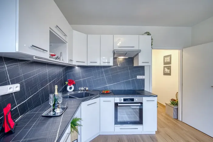 Pronájem bytu 1+1, Chomutov, Arbesova, 36 m2