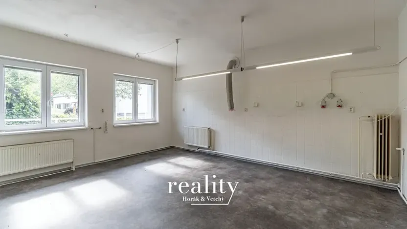 Pronájem výrobních prostor, Šebrov-Kateřina, 243 m2