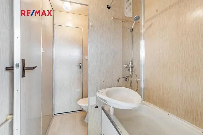 Pronájem bytu 1+1, Jindřichův Hradec, sídliště Vajgar, 43 m2