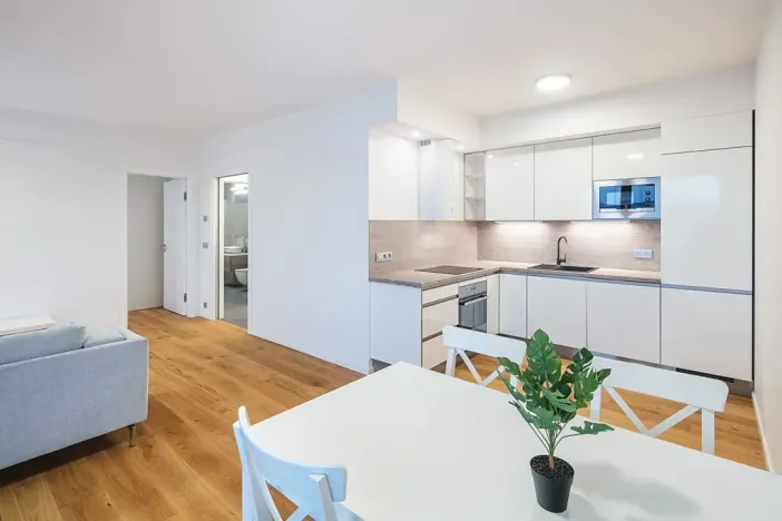 Pronájem bytu 2+kk, Praha - Libeň, Menclova, 62 m2