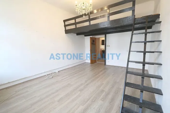 Prodej bytu 3+1, Praha - Karlín, Peckova, 96 m2