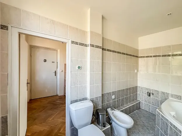 Prodej bytu 2+1, Liberec, Husova, 75 m2