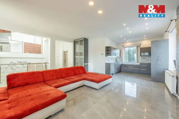 Prodej rodinného domu, Praha - Újezd nad Lesy, Velimská, 250 m2