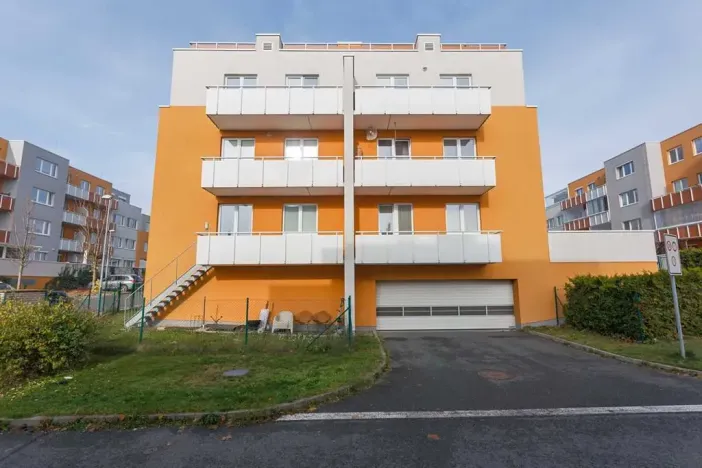 Pronájem bytu 2+kk, Praha - Kyje, Farkašova, 48 m2