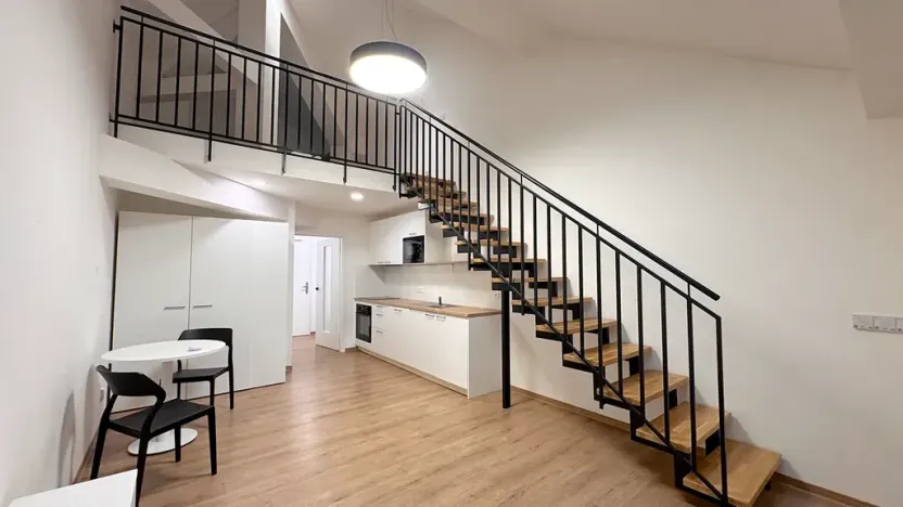 Pronájem bytu 1+kk, Brno, Poštovská, 46 m2