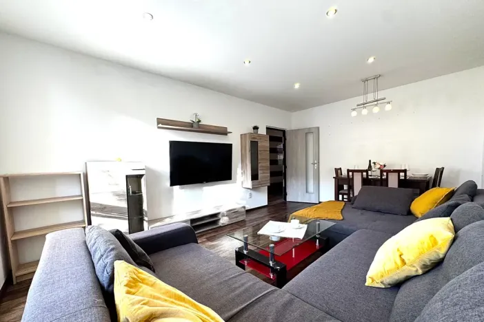 Pronájem bytu 4+1, Cerekvice nad Bystřicí, 90 m2