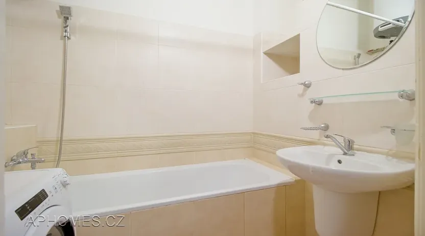 Pronájem bytu 3+kk, Praha - Holešovice, Dobrovského, 62 m2