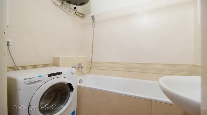 Pronájem bytu 3+kk, Praha - Holešovice, Dobrovského, 62 m2