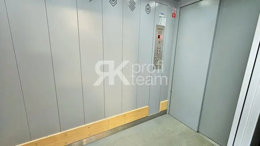 Prodej komerční nemovitosti, Opava, Slezská, 1385 m2