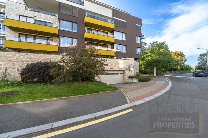 Prodej bytu 3+kk, Praha - Radlice, U Dívčích hradů, 89 m2