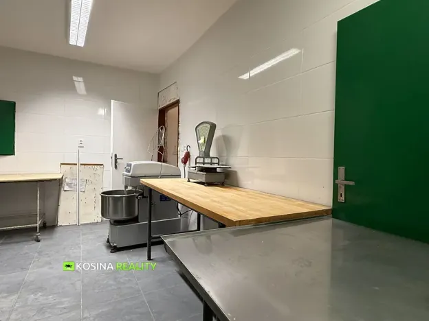 Pronájem obchodního prostoru, Nejdek, náměstí Karla IV., 120 m2