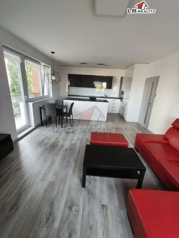 Pronájem bytu 3+kk, Nymburk, Ke Strouze, 90 m2