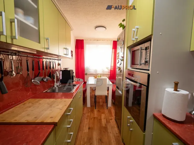 Prodej bytu 3+1, Praha - Černý Most, Kpt. Stránského, 85 m2