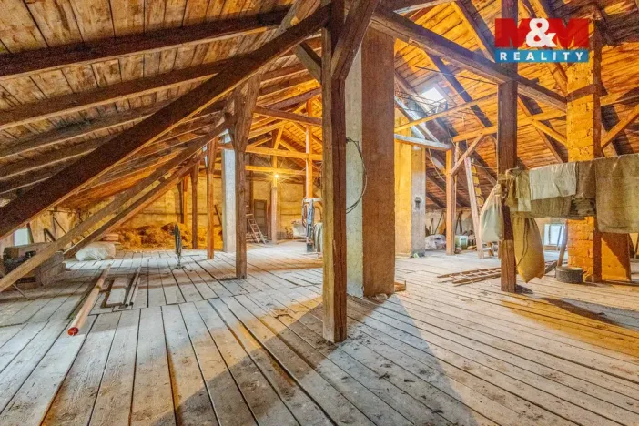 Prodej rodinného domu, Kařez, 253 m2