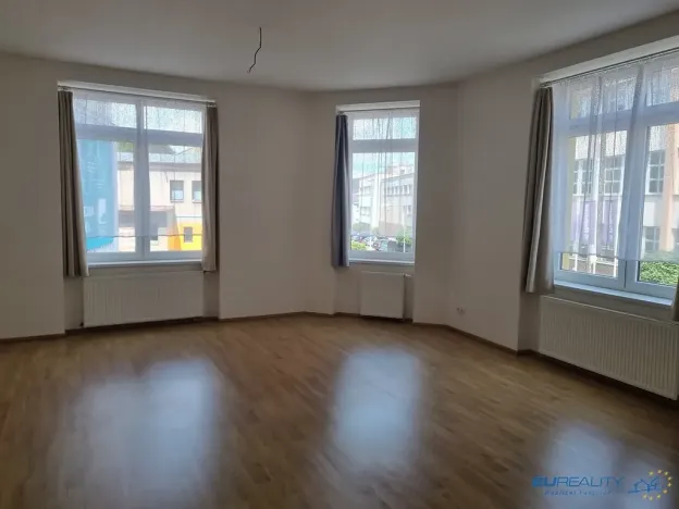 Pronájem bytu 2+kk, Náchod, Na Letné, 64 m2