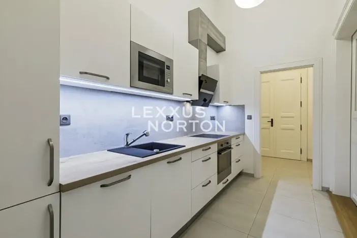 Pronájem bytu 3+1, Praha - Nové Město, Na Poříčí, 92 m2