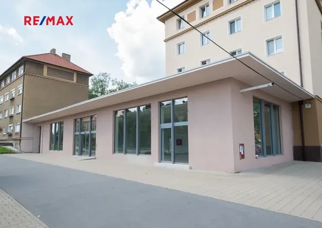 Prodej obchodního prostoru, Kladno, U tržnice, 460 m2