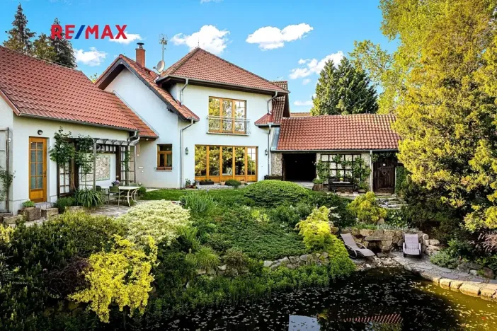 Prodej rodinného domu, Sulice, Na Křížkách, 277 m2