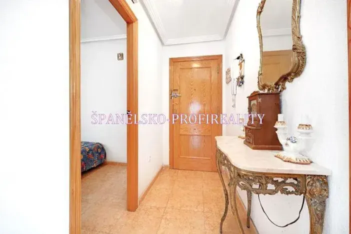 Prodej bytu 4+kk, Torrevieja, Španělsko, 75 m2