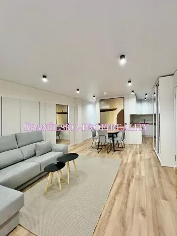 Prodej bytu 3+kk, Torrevieja, Španělsko, Calle Concordia, 85 m2