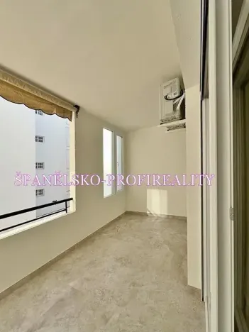 Prodej bytu 3+kk, Torrevieja, Španělsko, Calle Concordia, 85 m2