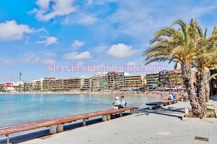 Prodej bytu 3+kk, Torrevieja, Španělsko, Calle Concordia, 85 m2