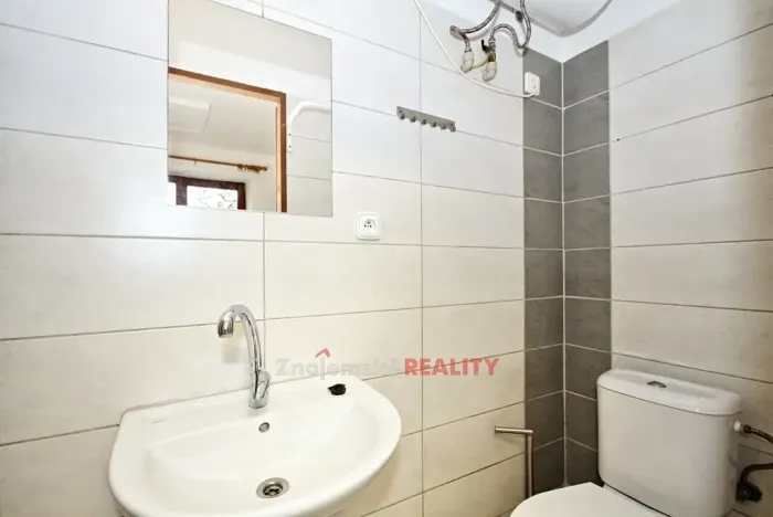 Pronájem bytu 2+kk, Znojmo, Kollárova, 35 m2