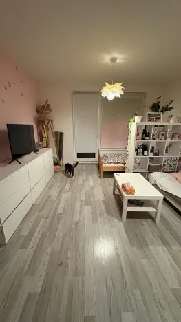 Pronájem bytu 1+kk, Praha - Střížkov, Makedonská, 32 m2