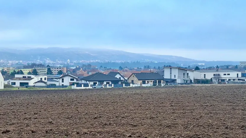 Prodej pozemku pro bydlení, Hrušovany u Brna, Pod Střediskem, 1095 m2