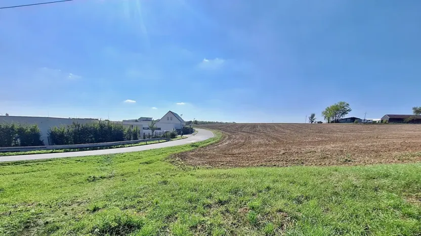 Prodej pozemku pro bydlení, Hrušovany u Brna, Pod Střediskem, 1230 m2