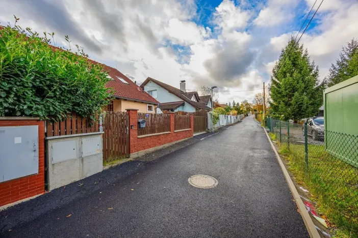 Prodej rodinného domu, Sulice, Rovná, 185 m2