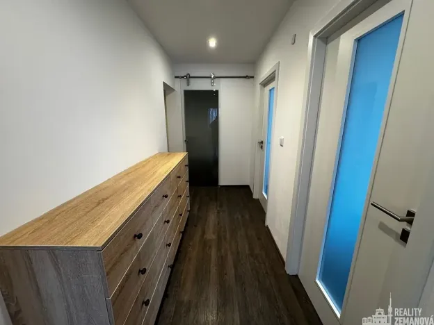 Pronájem bytu 3+1, Praha - Horní Počernice, Libáňská, 75 m2