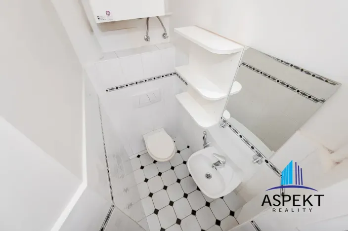 Pronájem bytu 2+1, Praha - Vinohrady, Lužická, 66 m2