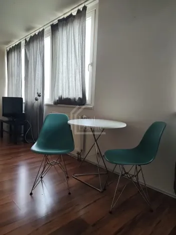 Prodej bytu 1+kk, Praha - Karlín, Molákova, 36 m2