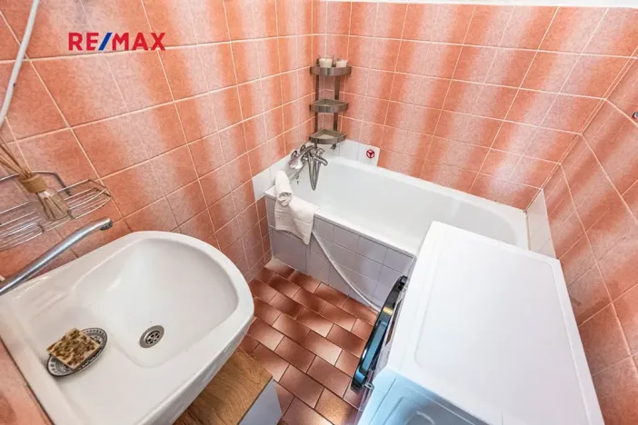 Pronájem bytu 2+kk, Praha - Vinohrady, Šrobárova, 49 m2