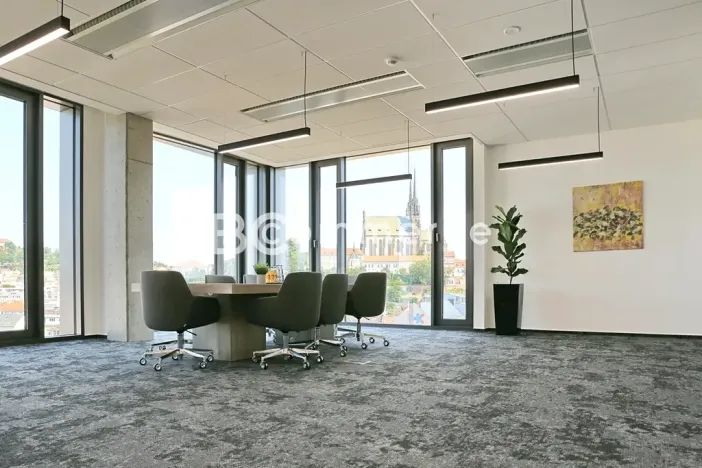 Pronájem kanceláře, Brno, 445 m2