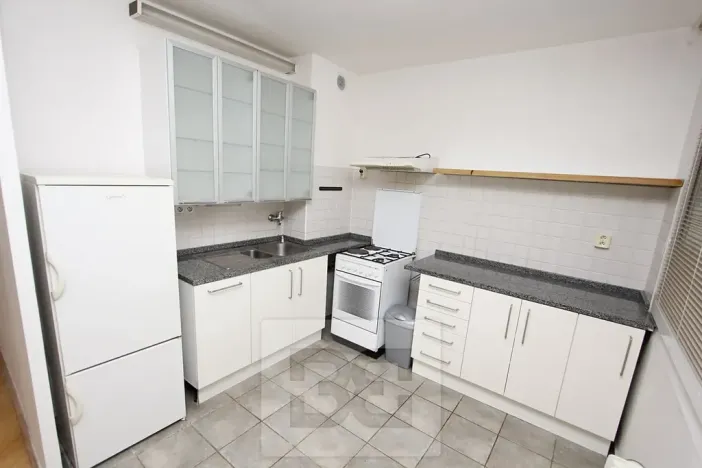 Pronájem bytu 3+kk, Praha - Karlín, U Sluncové, 83 m2