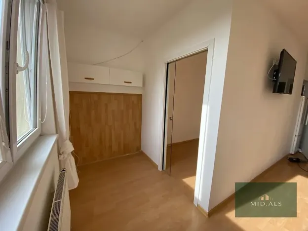 Prodej bytu 1+kk, Praha - Troja, Hnězdenská, 37 m2