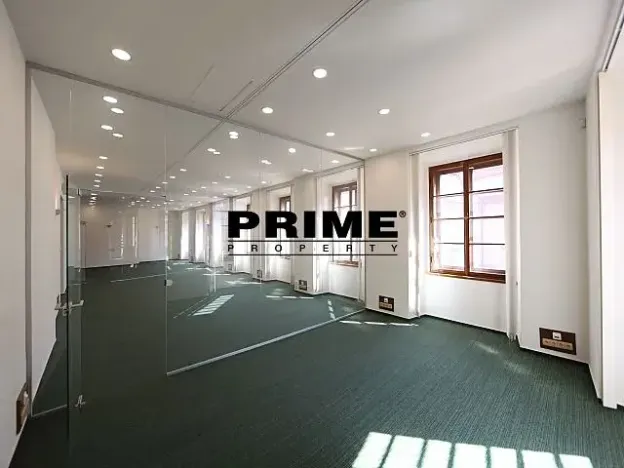 Pronájem kanceláře, Praha - Staré Město, Husova, 167 m2