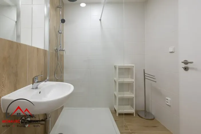 Pronájem bytu 1+kk, Ostrava, Cihelní, 17 m2