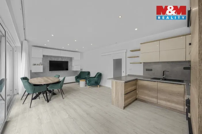 Prodej bytu 4+1, Náchod, Krátká, 97 m2