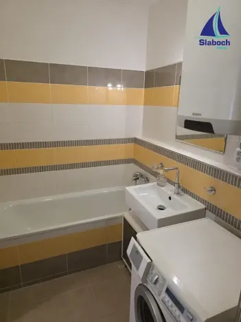 Pronájem bytu 2+kk, Jesenice, V Roháči I., 50 m2