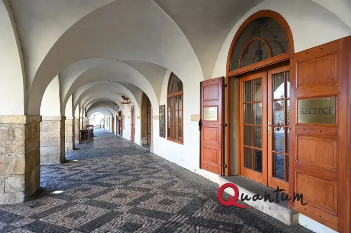 Pronájem kanceláře, Praha - Hradčany, Loretánské náměstí, 18 m2