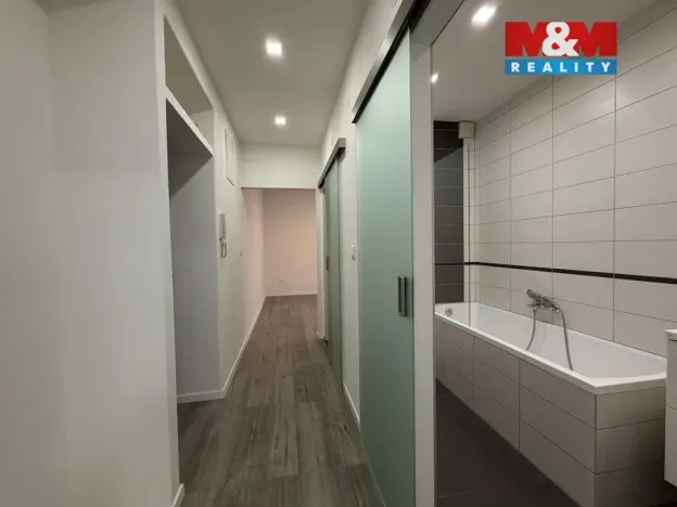 Pronájem bytu 2+1, Žďár nad Sázavou - Žďár nad Sázavou 4, Bratří Čapků, 55 m2