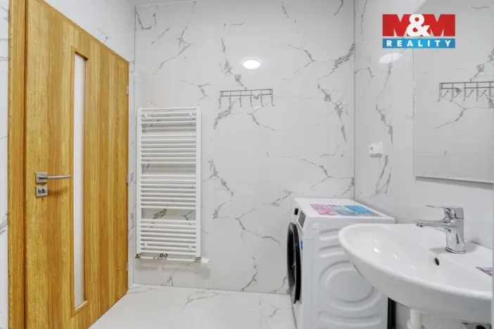 Pronájem bytu 1+1, Plzeň - Jižní Předměstí, Husova, 33 m2