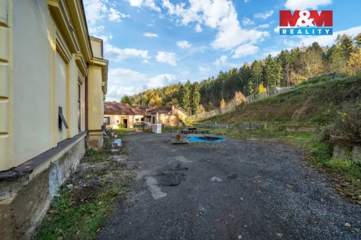 Prodej restaurace, Zvíkovec, 275 m2