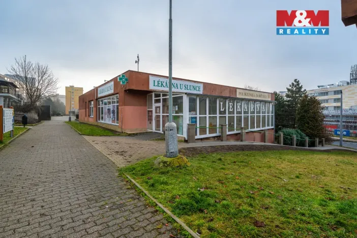 Pronájem obchodního prostoru, Ústí nad Labem - Severní Terasa, Šrámkova, 181 m2