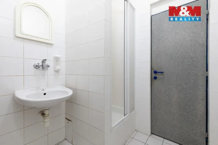 Prodej obchodního prostoru, Bruntál, nám. Míru, 720 m2