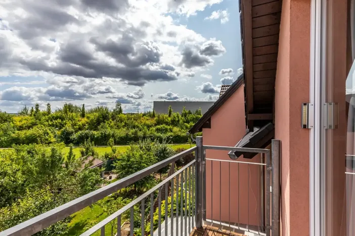 Prodej bytu 3+kk, Nupaky, U Školky, 73 m2